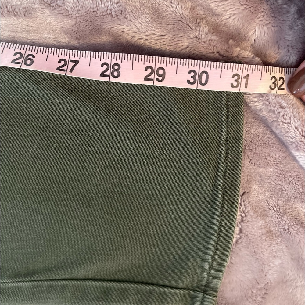 Levi’s Mid-Rise Skinny Olive Green Women's Jeans - Picture 6 of 6